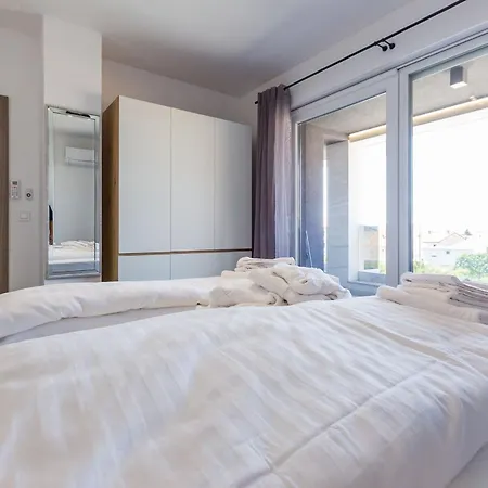 Km 1 Exclusive * Zadar