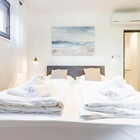 Km 1 Exclusive Apartment Zadar