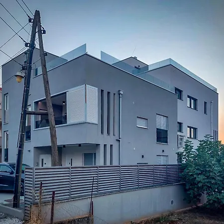 Km 1 Exclusive Apartament *