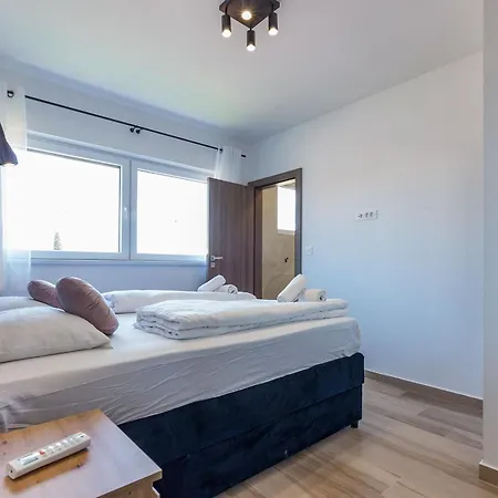 Km 1 Exclusive Apartament
