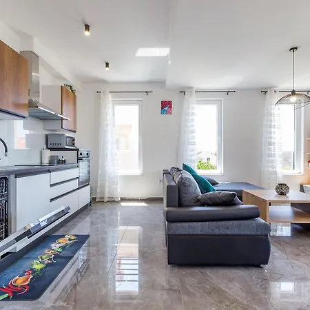 Km 1 Exclusive Apartament